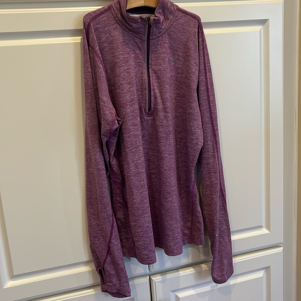 Nike girls pullover Dri-Fit